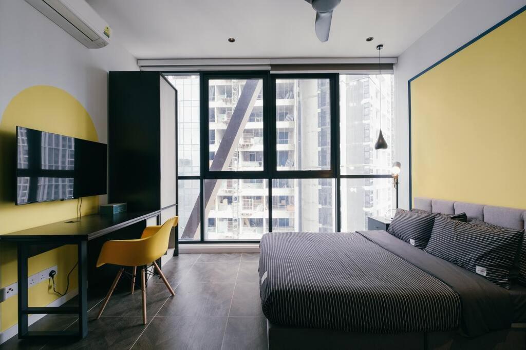 Designer Klcc 2 Bedroom 4pax 100mbps Youtube Kuala Lumpur