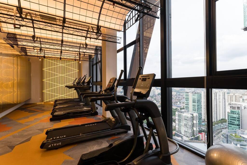 Pangsapuri Designer Klcc 2 Bedroom 4pax 100mbps Youtube Kuala Lumpur
