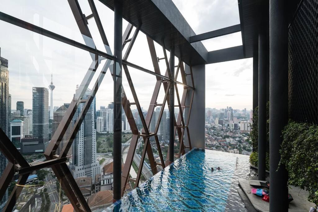 Designer Klcc 2 Bedroom 4pax 100mbps Youtube *