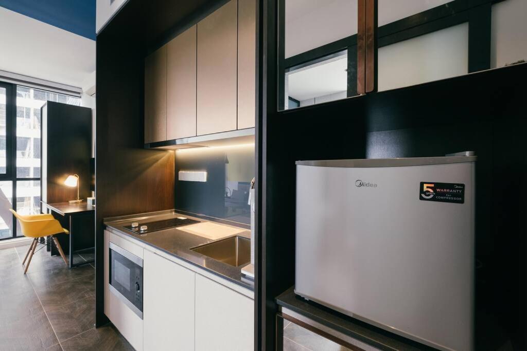 Pangsapuri Designer Klcc 2 Bedroom 4pax 100mbps Youtube