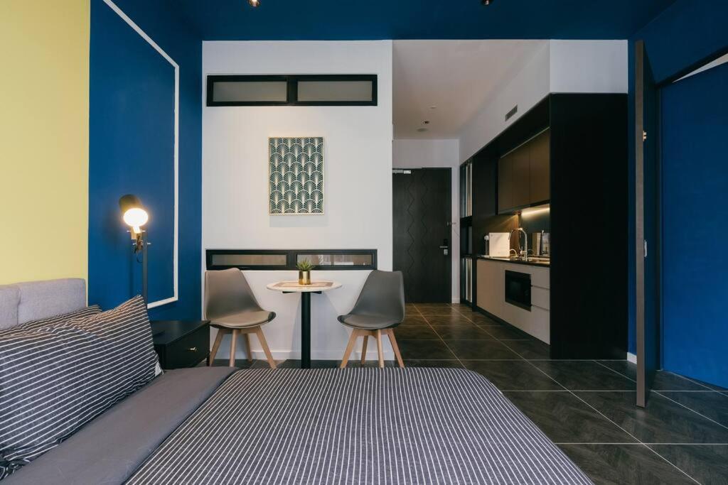 Designer Klcc 2 Bedroom 4pax 100mbps Youtube *